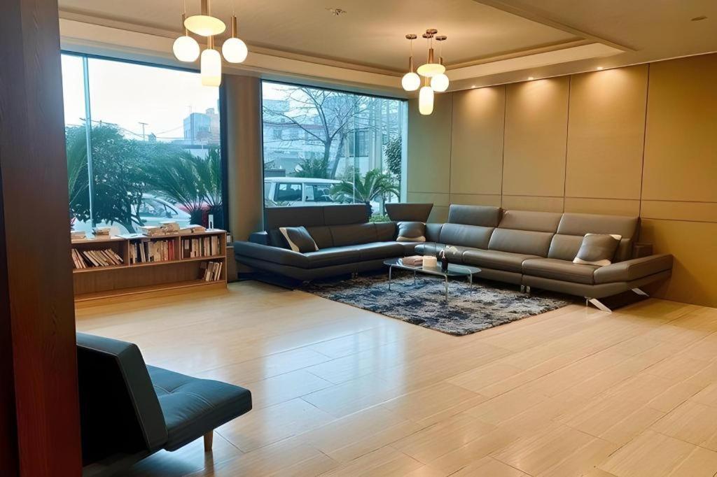 Emerald Hotel Jeju Dış mekan fotoğraf