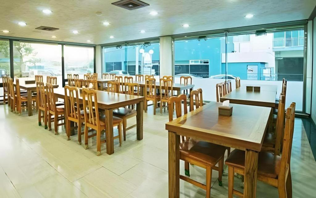 Emerald Hotel Jeju Dış mekan fotoğraf